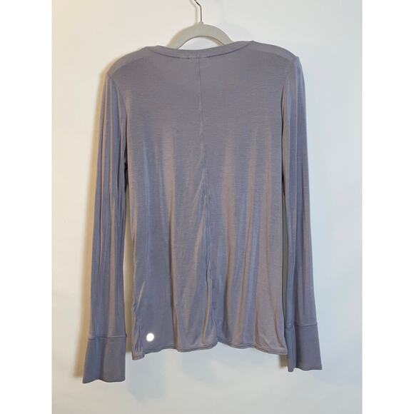 Zella Top in Lovely Purpleish Grey - Size M - Twist Detail at Hem - Model Fabric - Picture 2 of 10